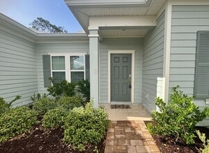 99 Athens Dr in St. Augustine, FL - Foto de edificio - Building Photo