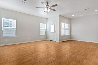 599 County Rd 306 in Jarrell, TX - Building Photo - Building Photo