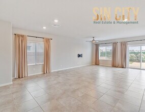 1172 Strigose Ave in North Las Vegas, NV - Building Photo - Building Photo
