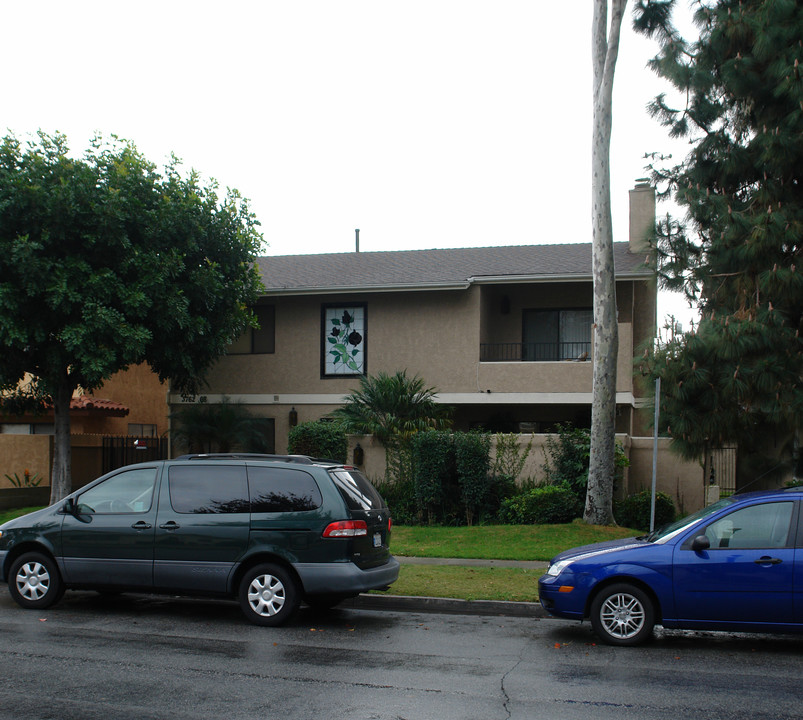 3762-3768 Howard Ave in Los Alamitos, CA - Building Photo