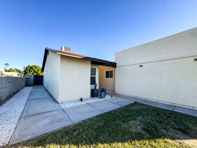 1658 W Las Lomas St in Yuma, AZ - Building Photo - Building Photo