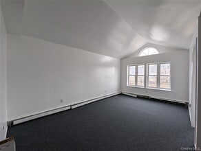 5-28 B 32nd St in Queens, NY - Building Photo - Building Photo