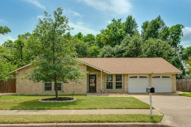 property at 1307 S Meadows Dr