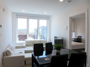 685 Massachusetts Ave, Unit 5 in Boston, MA - Building Photo - Building Photo