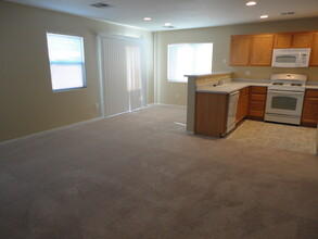 954 Cantabria Heights Ave in Las Vegas, NV - Building Photo - Building Photo