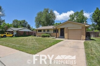 2857 S Joslin Ct in Denver, CO - Building Photo - Building Photo
