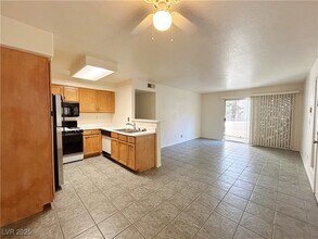 3125 Casey Dr in Las Vegas, NV - Building Photo - Building Photo
