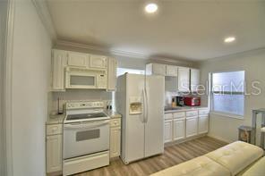 2405 Roslyn Ln in Lakeland, FL - Building Photo - Building Photo