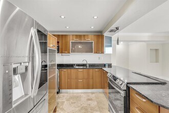500 Three Islands Blvd, Unit 1108 in Hallandale Beach, FL - Building Photo - Building Photo