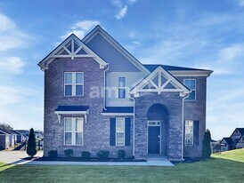 123 Marin Dr in Hendersonville, TN - Building Photo