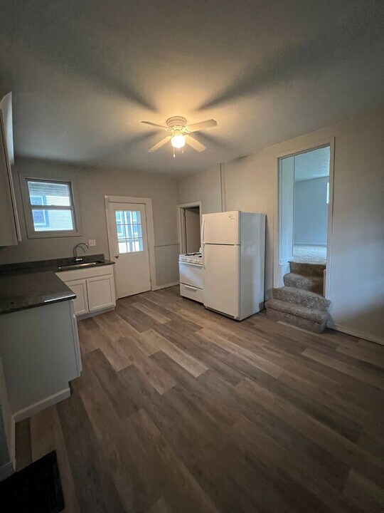 1430 Jersey Ridge Rd-Unit -1430 -Lower in Davenport, IA - Building Photo