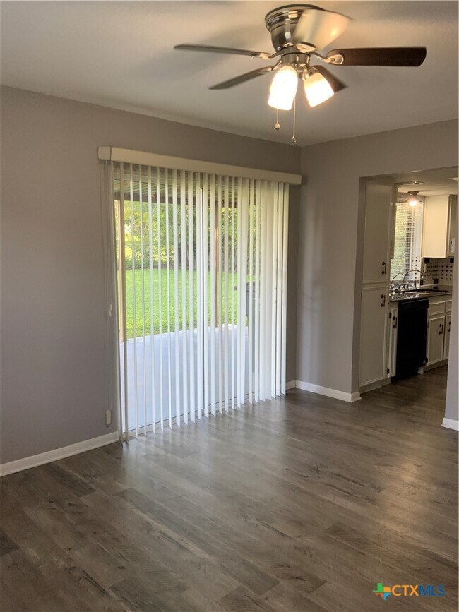 1402 Dallas St in Killeen, TX - Building Photo - Building Photo