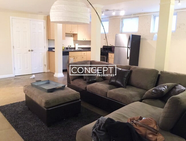 property at 72 Frankfort St