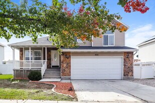 1831 W Quarter Horse Ave in Salt Lake City, UT - Building Photo