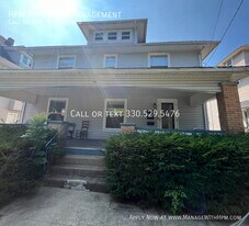 28 Grand Ave in Akron, OH - Building Photo