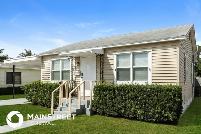 1121 Magnolia St in West Palm Beach, FL - Building Photo - Building Photo