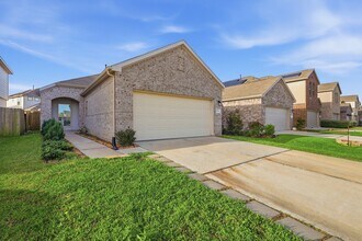 6444 Wenlock Dr in Houston, TX - Foto de edificio - Building Photo