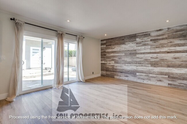 11875 Wisteria Ave in Fountain Valley, CA - Building Photo - Building Photo