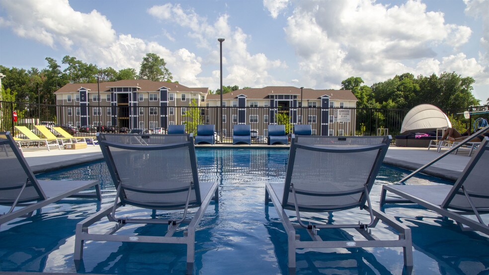 520 Maple St Apartments and Nearby Warrensburg Apartments