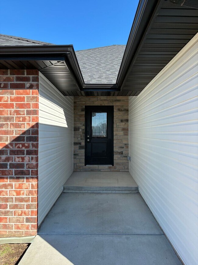 1912 S 18th Ave in Ozark, MO - Building Photo - Building Photo