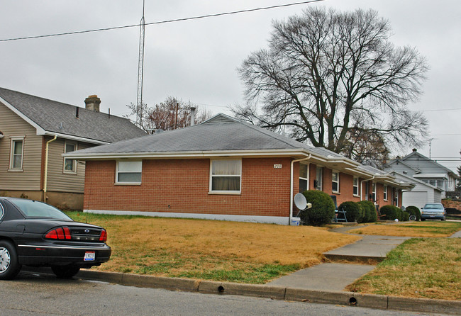 206-208 Seminary Ave in Dayton, OH - Foto de edificio - Building Photo