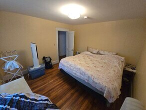 283 Lowell Ave, Unit 1 in Newton, MA - Building Photo - Building Photo