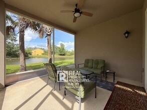 30025 Ganga Way in Wesley Chapel, FL - Foto de edificio - Building Photo