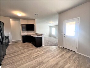 1314 Travertine Pl in Noble, OK - Building Photo - Building Photo