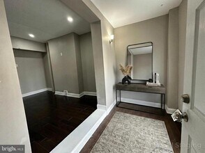 6142 Larchwood Ave in Philadelphia, PA - Building Photo - Building Photo