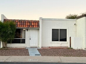 2306 W Fremont Dr in Tempe, AZ - Building Photo - Building Photo
