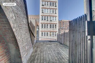 127 W 72nd St in New York, NY - Building Photo - Building Photo