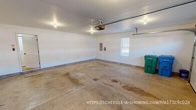 1806 N Creek Cir in Marquette, MI - Building Photo - Building Photo