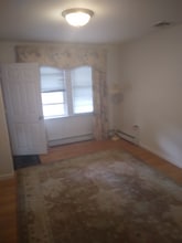 215 Summit St in East Providence, RI - Foto de edificio - Building Photo
