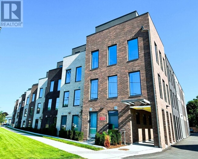 property at 325-325 University Ave W