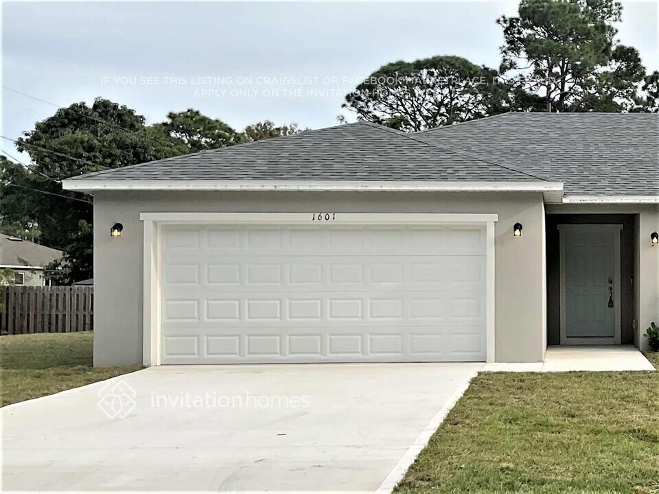 1601 Rankin Ave SE in Palm Bay, FL - Building Photo