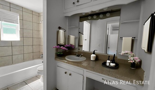 132 W Ida Ave in Littleton, CO - Building Photo - Building Photo