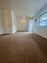 1635 Griffith St in Philadelphia, PA - Building Photo - Building Photo