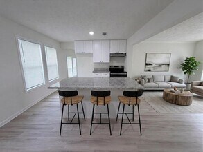 1112 3rd St in La Marque, TX - Building Photo - Building Photo