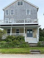 9 Union St in Jamestown, RI - Building Photo