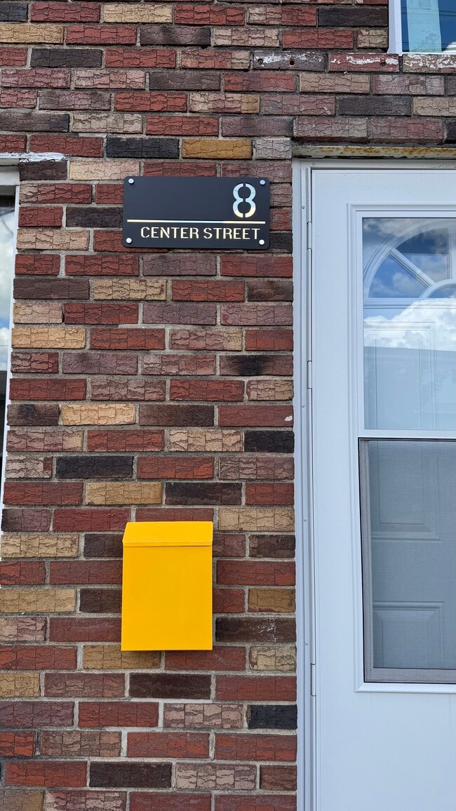 10 Center St, Unit 8 in Lansford, PA - Building Photo - Building Photo