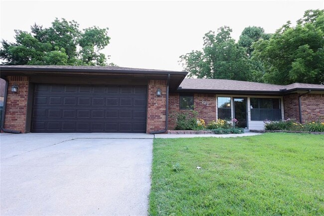 722 Smalley Dr in Norman, OK - Building Photo - Building Photo