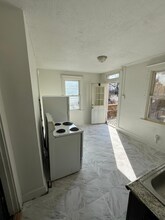 4228 Greensburg Pike, Unit 2 in Pittsburgh, PA - Building Photo - Building Photo