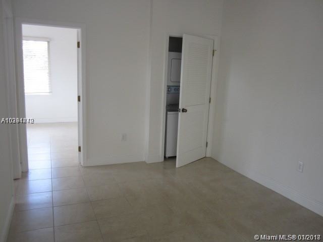 29 Oviedo Ave-Unit -1 in Coral Gables, FL - Building Photo - Building Photo