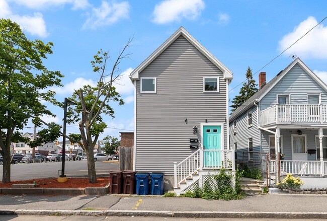 25 Beachland Ave, Unit #2