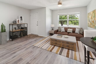 River Point in San Angelo, TX - Foto de edificio - Building Photo