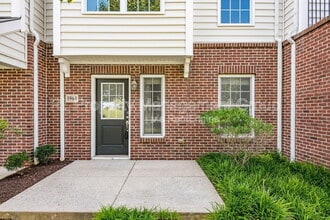 5964 Woodshire Dr in Westerville, OH - Building Photo - Building Photo