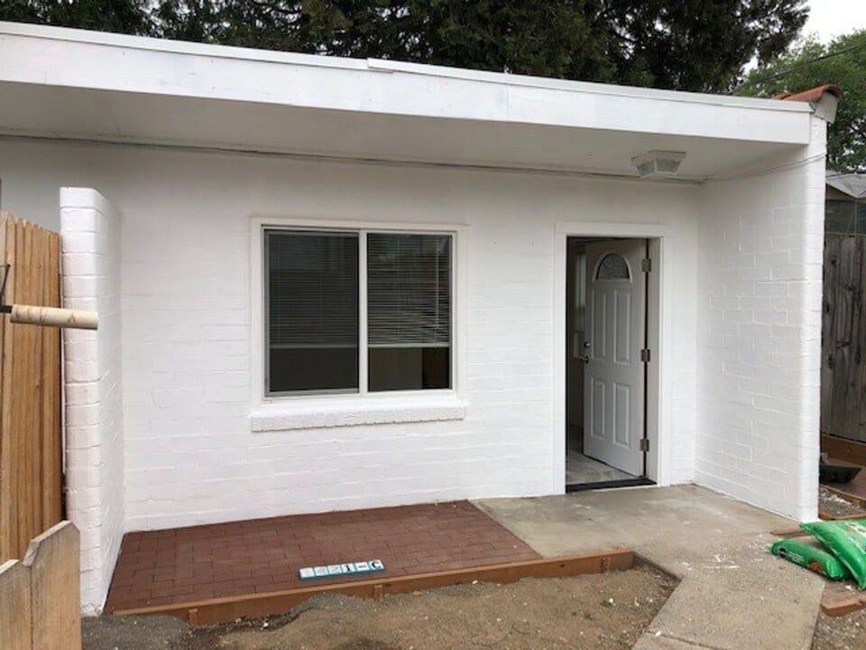 1421 Florence Ln in Grants Pass, OR - Building Photo