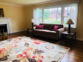 9005 Eugene Dr in Gaithersburg, MD - Building Photo