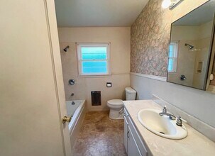 15 Hillcrest Dr in Paso Robles, CA - Foto de edificio - Building Photo