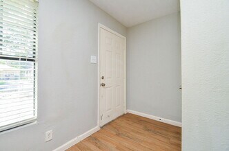 5405 Southlea St in Houston, TX - Building Photo - Building Photo